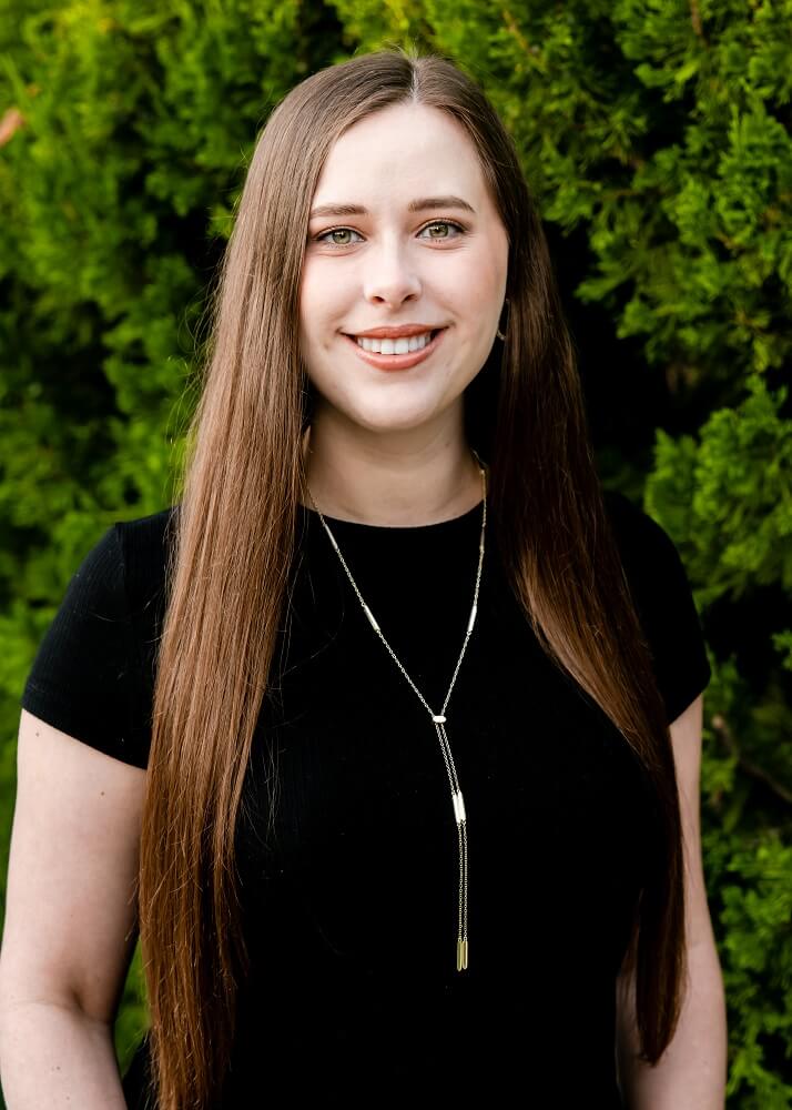 Mary Anderson Headshot